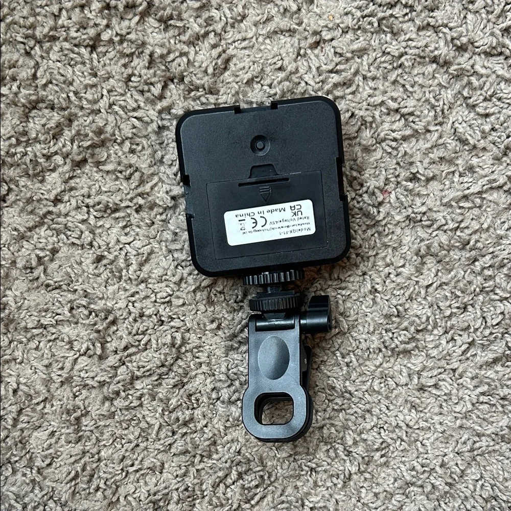 LED Clip-On Camera Light - Black